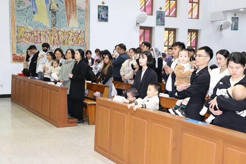 2505035대리구영아축복미사4.jpg
